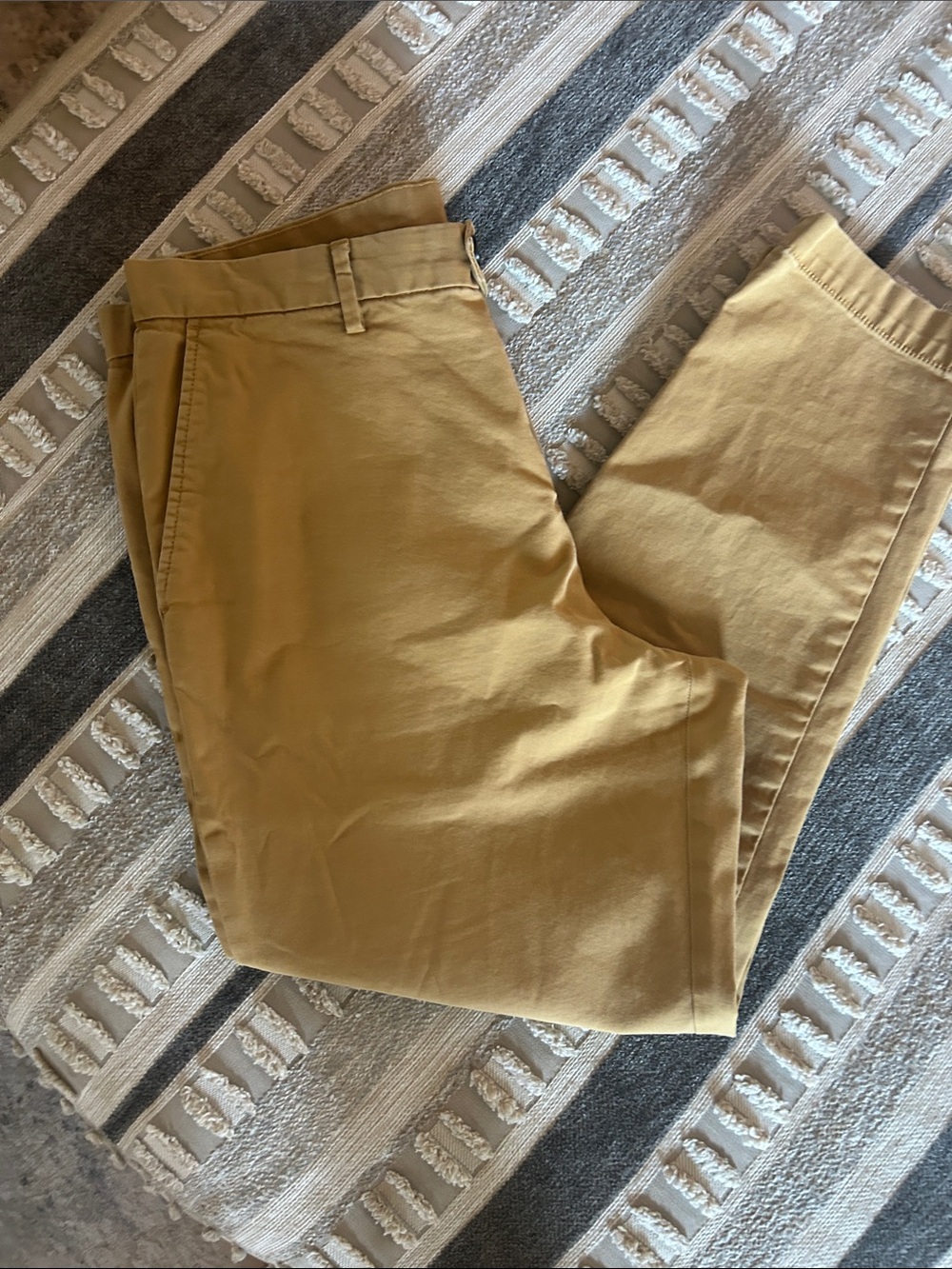 Banana Republic Men's Chinos in Mustard Yellow